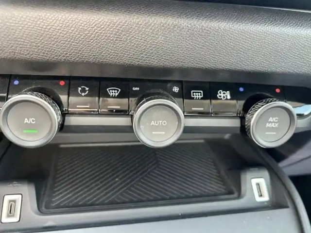 Citroën C4 bluehdi 110ch s&amp;s feel — photo 14