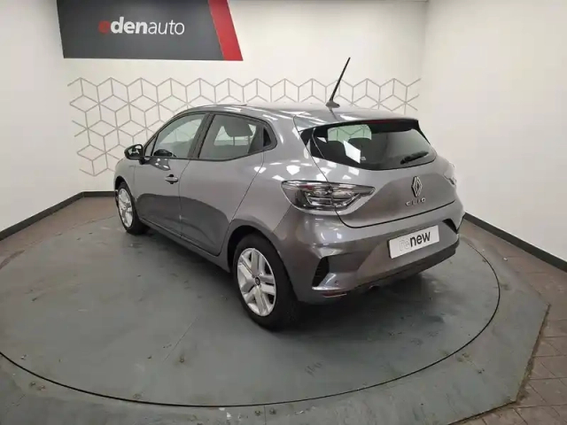 Renault Clio blue dci 100 ch gsr2 — photo 3