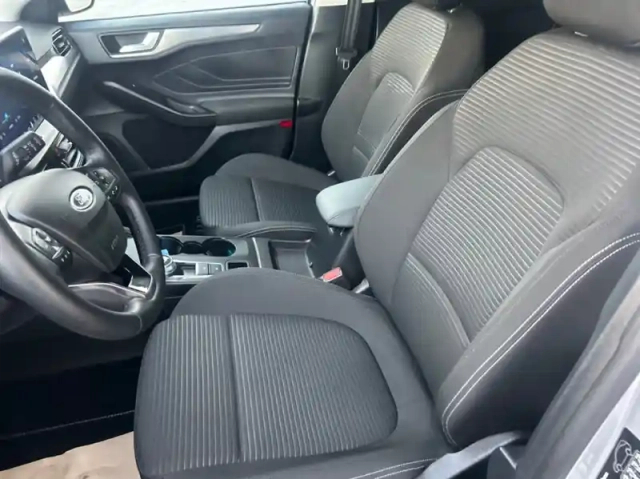 Ford Tourneo Connect 2.0 ecoblue 102ch titanium — photo 10