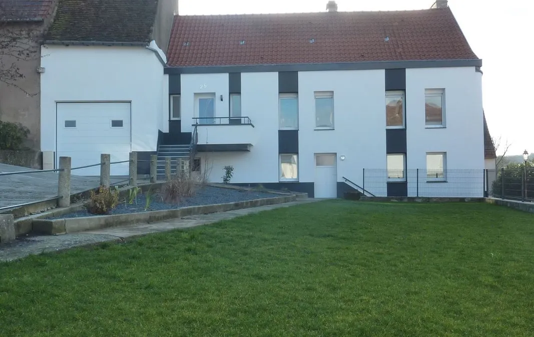Photo 1