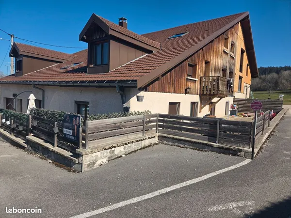 Appartement 110m2, 5 pièces, rez-de-chaussée