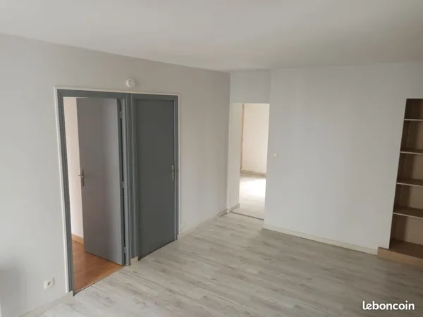Deux-pièces 42 m2 - Centre-ville Cholet