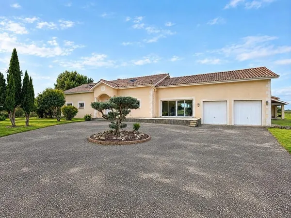 Maison 248m2 + garage de 160m2