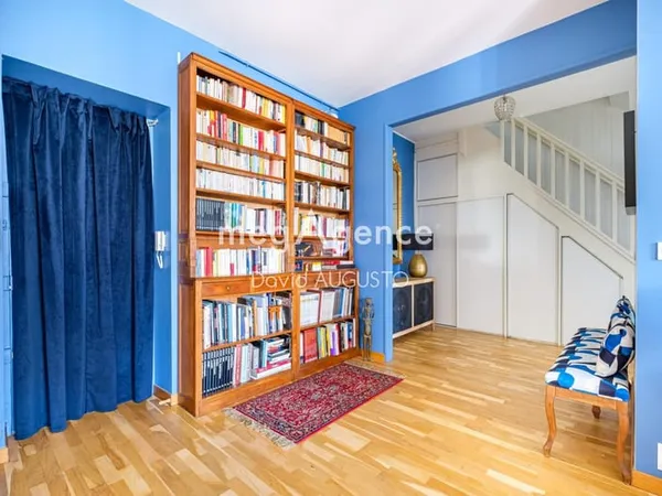 BEAU DUPLEX 2 ÈME ET DERNIER ETAGE, METRO J.JAURÈS, 3 CHAMBRES, CAVE et GRENIER