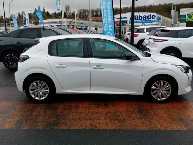 Peugeot 208 puretech 75 s&amp;s bvm5 — photo 4