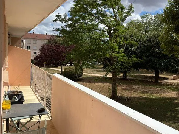 Appartement rénové proche carrière bacquin et avenue Victor hugo