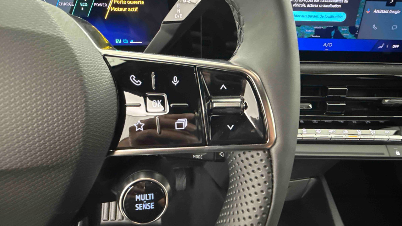 Renault Clio E-Tech full hybrid 160 ch — photo 21