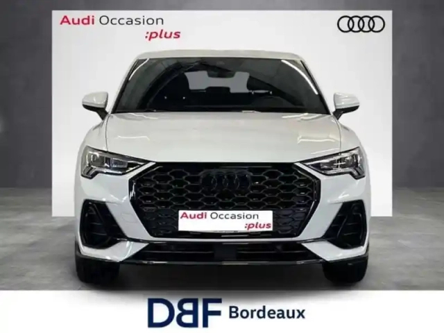 Audi Q3 35 tdi 150 ch s tronic 7 s line — photo 7