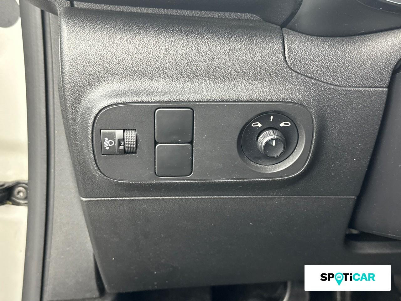 Citroën C3 1.2 puretech 110ch s&s feel pack 120-121g — photo 18
