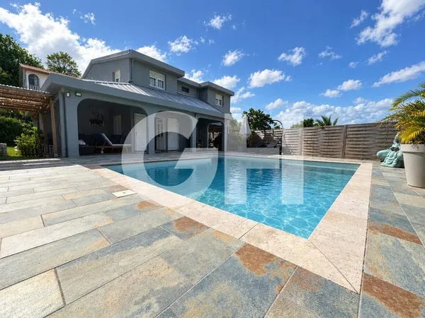 Villa 6 pièces 131 m²