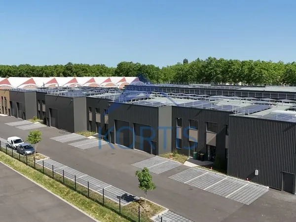 Local industriel 3192 m²