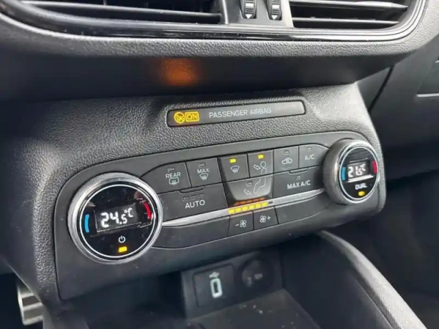 Ford Focus 1.0 ecoboost 125ch st-line — photo 16