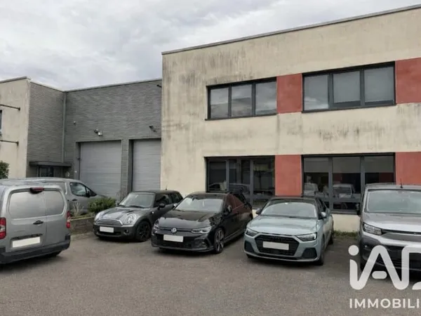 Bureau 1 pièce 564 m²