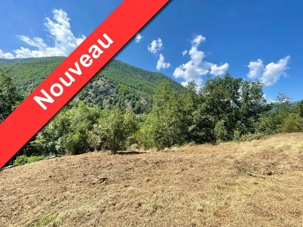 Terrain 837 m²