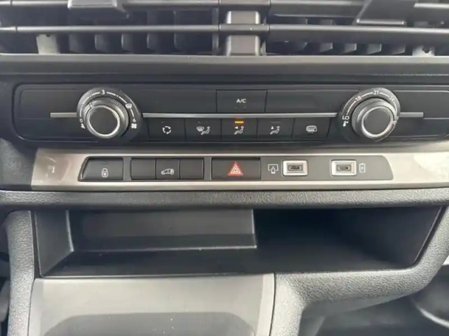 Fiat Scudo fg m 2.2 diesel 150ch pack premium connect automatique — photo 8