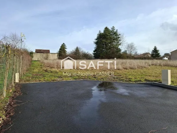 Terrain constructible 1094 m²