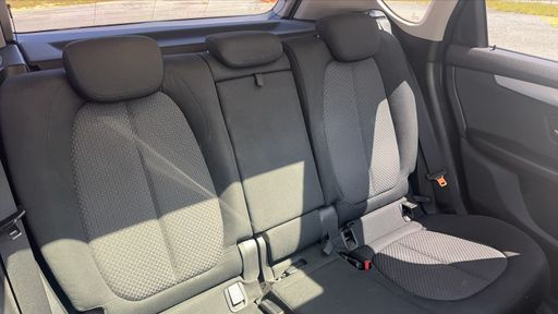 BMW Serie 2 Active Tourer 218d 150 BVA - Lounge – 2015 – 148689 km – Diesel – Boîte Automatique — photo 30