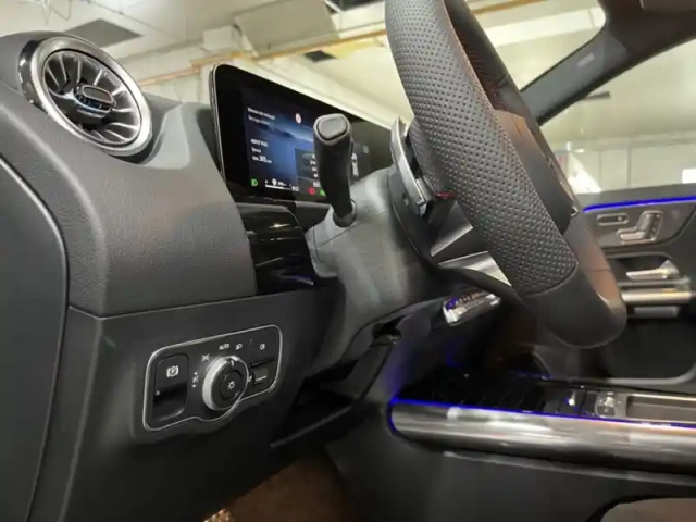 Mercedes Gla 250 e hybrid eq amg line — photo 26