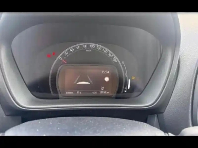 Toyota Aygo X 1.0 vvt-i 72ch active business my23 — photo 6