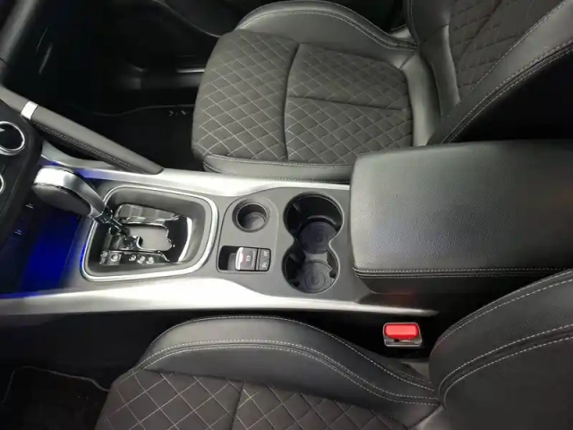 Renault Kadjar tce 140 edc — photo 22