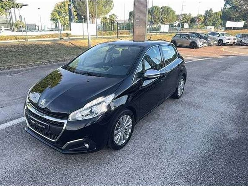 Peugeot 208 Peugeot 208 — photo 1