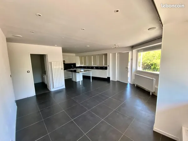 Location Appartement RDC - 73m2 Saint-Germain-Au-Mont-D'or