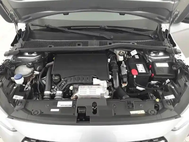 Opel Corsa 1.2 turbo 100 ch bvm6 — photo 44