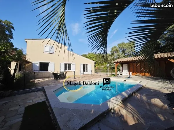 Villa 7 pièces 193 m²
