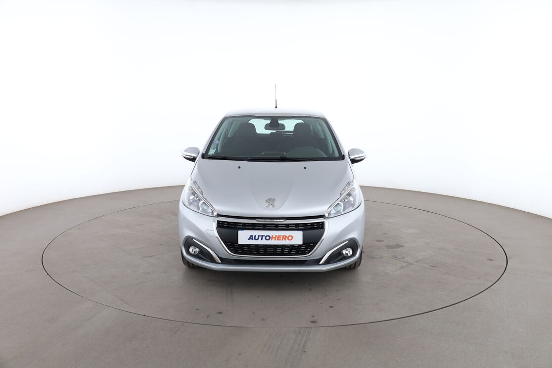 Peugeot 208 1.2 PureTech Allure — photo 8