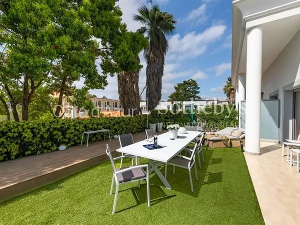 Nice Cimiez appartement avec jardin dans résidence de standing a