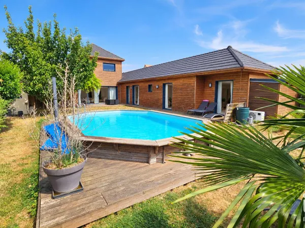 Maison 8 pièces 195 m²