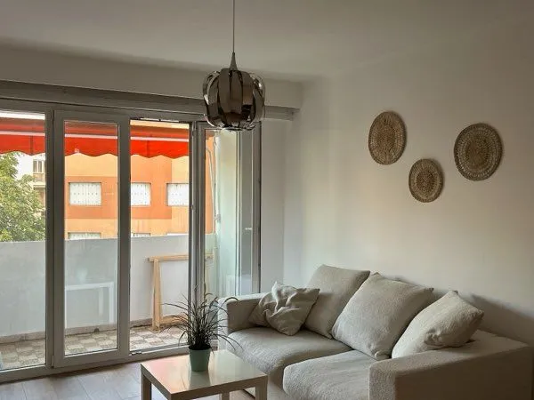 Chambre disponible en colocation - Marseille 3e - 500 charges comprises