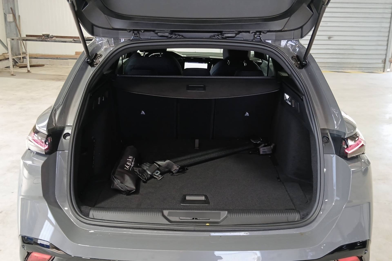 Peugeot 308 SW — photo 15