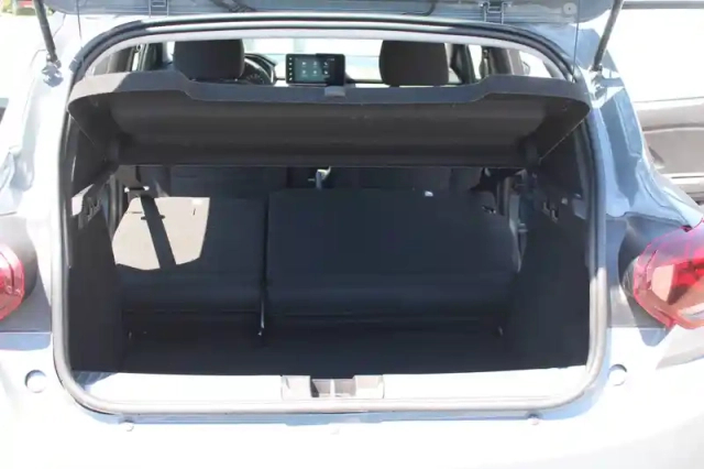 Dacia Sandero eco-g 100 — photo 14