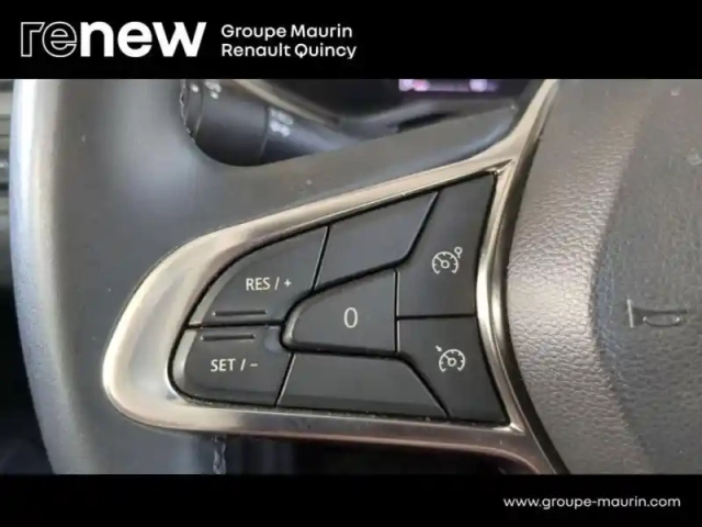 Renault Clio 1.5 blue dci 100ch evolution - 24 — photo 16