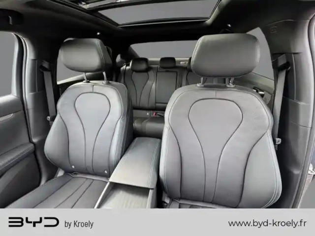 Byd Seal comfort lite 156 kw 212 ch — photo 33