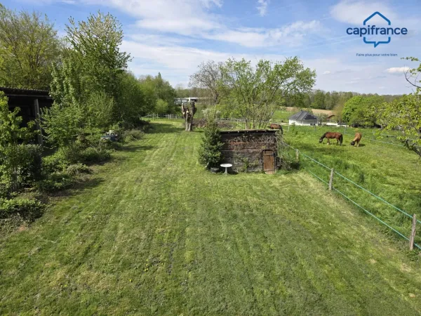 Terrain 900 m²