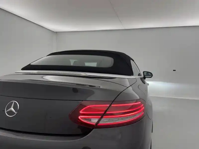 Mercedes Classe C cabriolet 200 9g-tronic — photo 32