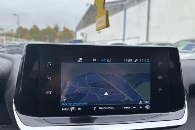 Peugeot 2008 puretech 100 s&amp;s bvm6 — photo 22