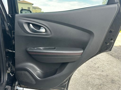 Renault Kadjar 1.7 dCi 150 AWD - Esf – 2019 – 120000 km – Diesel – Boîte Manuelle — photo 34