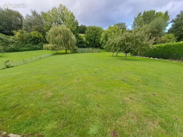 Terrain 2131 m² TROARN