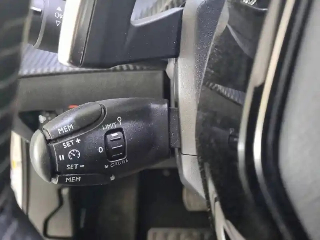 Peugeot 2008 puretech 130 s&amp;s eat8 — photo 26