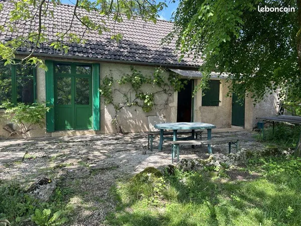 Location Noiron sur beze