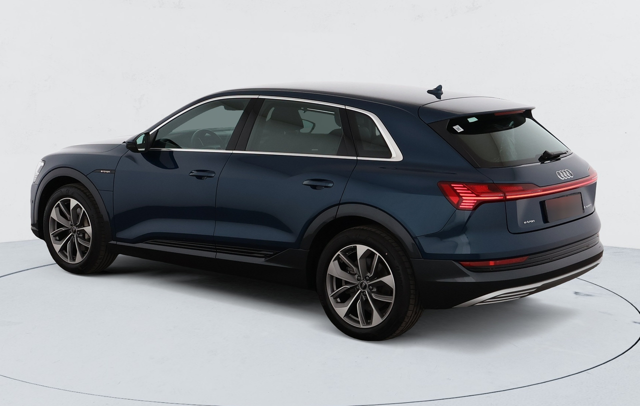 Audi e-tron — photo 3