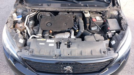 Peugeot 308 SW 1.5 BlueHDi 130 EAT6 - Active Business – 2019 – 172055 km – Diesel – Boîte Automatique — photo 28