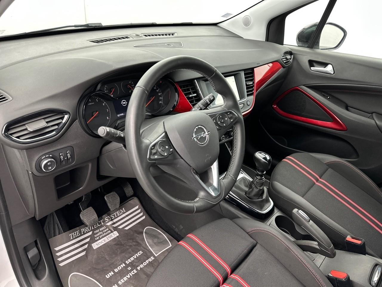 Opel Crossland 1.2 turbo 110 ch bvm6 gs line — photo 8
