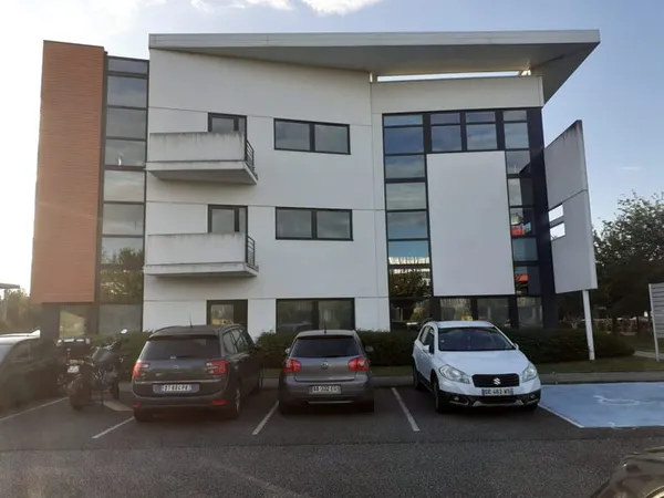 Bureau de 35 m2 Espace européen de l'entreprise