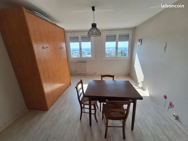 Studio une pièce 27m2