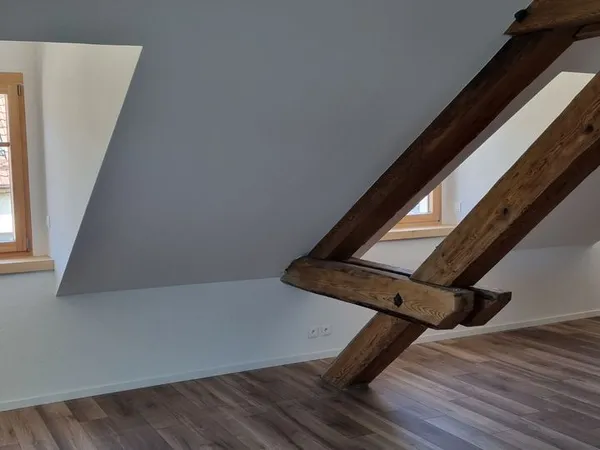 Appartement en duplex entièrement restauré dans immeuble ancien au centre-ville de Morteau