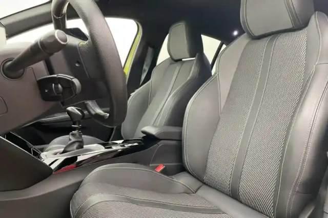Peugeot 208 puretech 100 s&amp;s bvm6 — photo 50